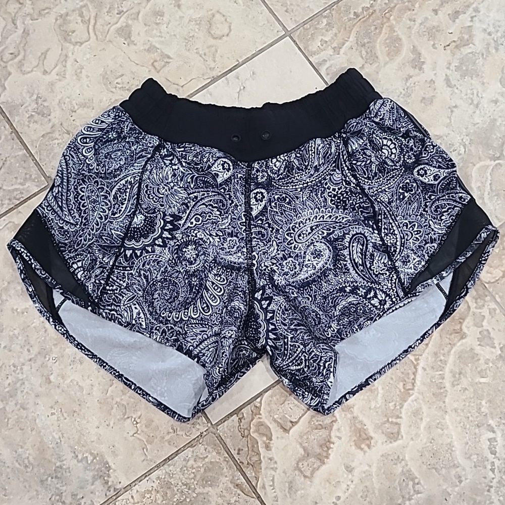Lululemon Athletica Black and White Paisley Athletic Shorts